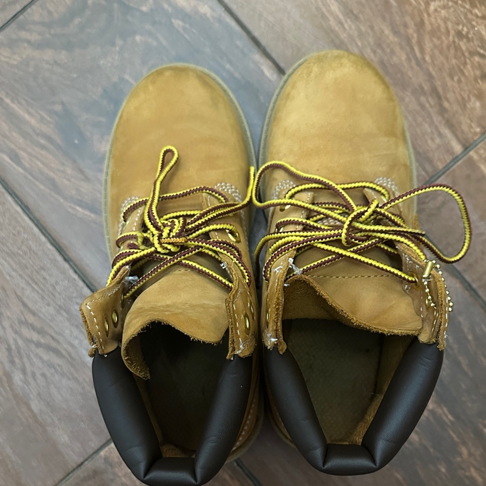 Timberland Kids Brown Boots with Black Accents - Picture 2 of 5